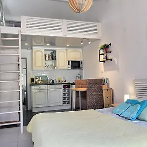 Le Petit Paradis - La Provençale Couette-café